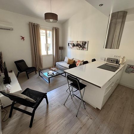 Bel Appartement Terrasse 4 Etoiles Intra Muros Aigues-Mortes Exteriör bild